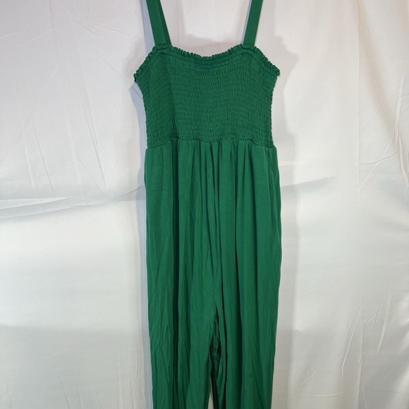 Ingrid & Isabel Maternity Kelly Green Stretch Smocked Jumpsuit Romper Medium - Picture 1 of 7